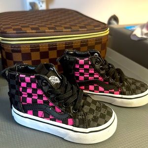 Toddler Vans size 5, gently used